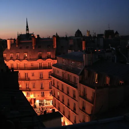 Notre Dame Flat Париж