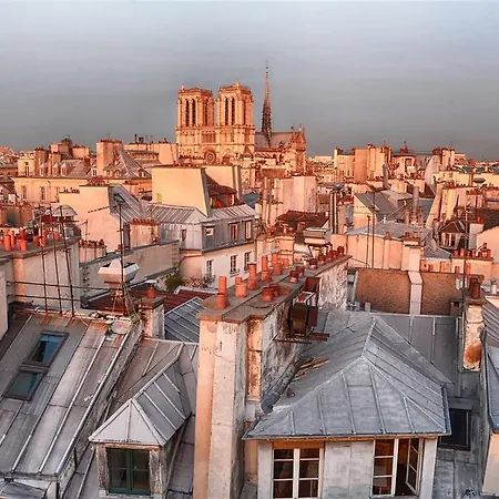 Notre Dame Flat